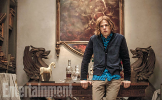Illustration for article titled These are the new Batman V. Superman pics, and they’re chock-full of glower